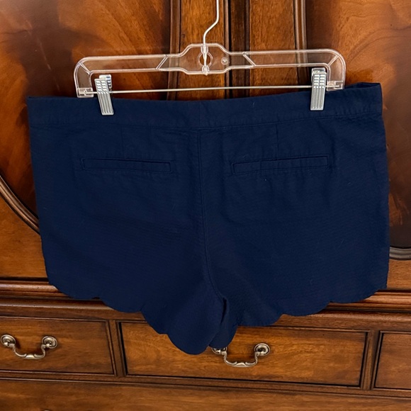 Lilly Pulitzer Navy Women's Shorts with Scalloped Hem. - Picture 3 of 8